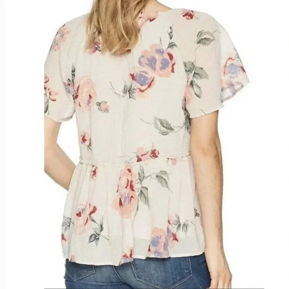 Lucky Brand Floral Top - Picture 3 of 6